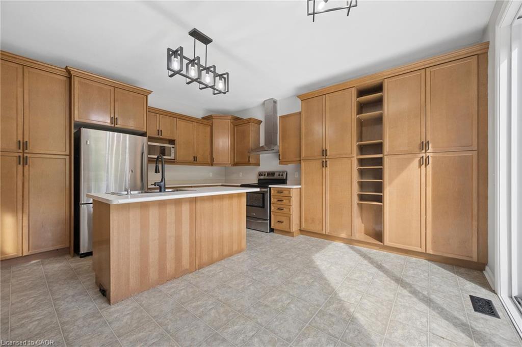 83 Glazebrook Crescent Property Photo 14