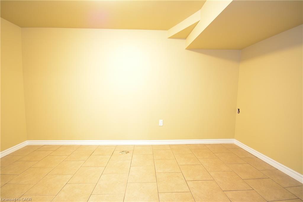 2-171 Rykert Street Property Photo 8