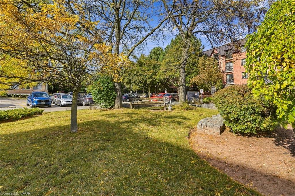 208-2199 Sixth Line Property Photo 30
