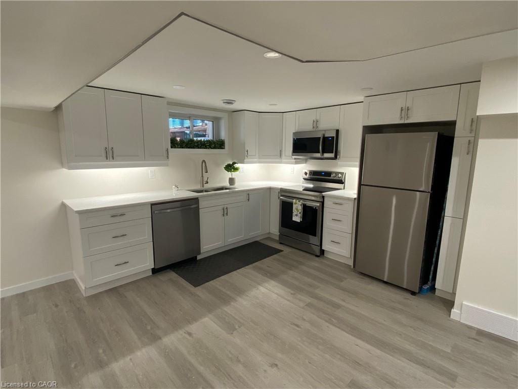 88 Henry Street Property Photo 3