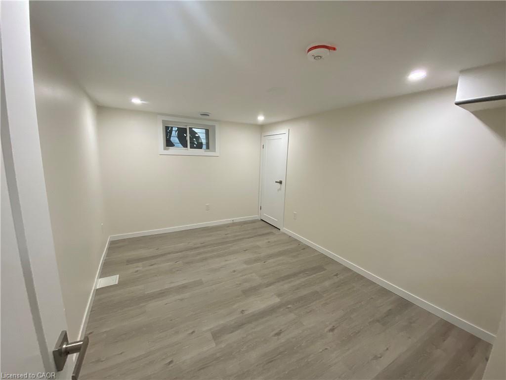 88 Henry Street Property Photo 11