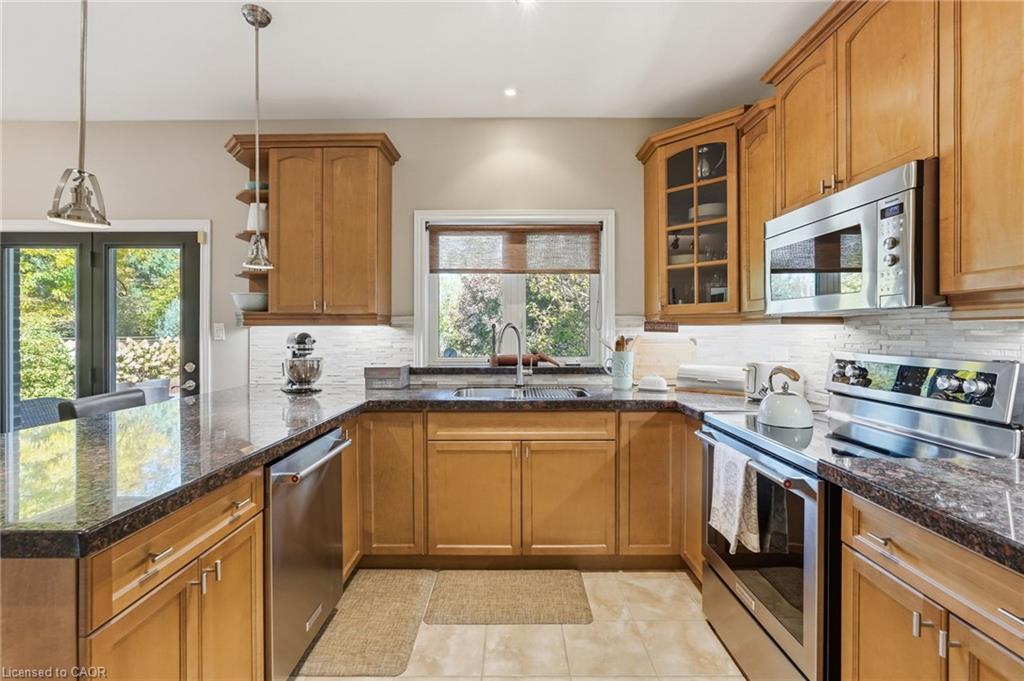 14 Gavin Drive Property Photo 13