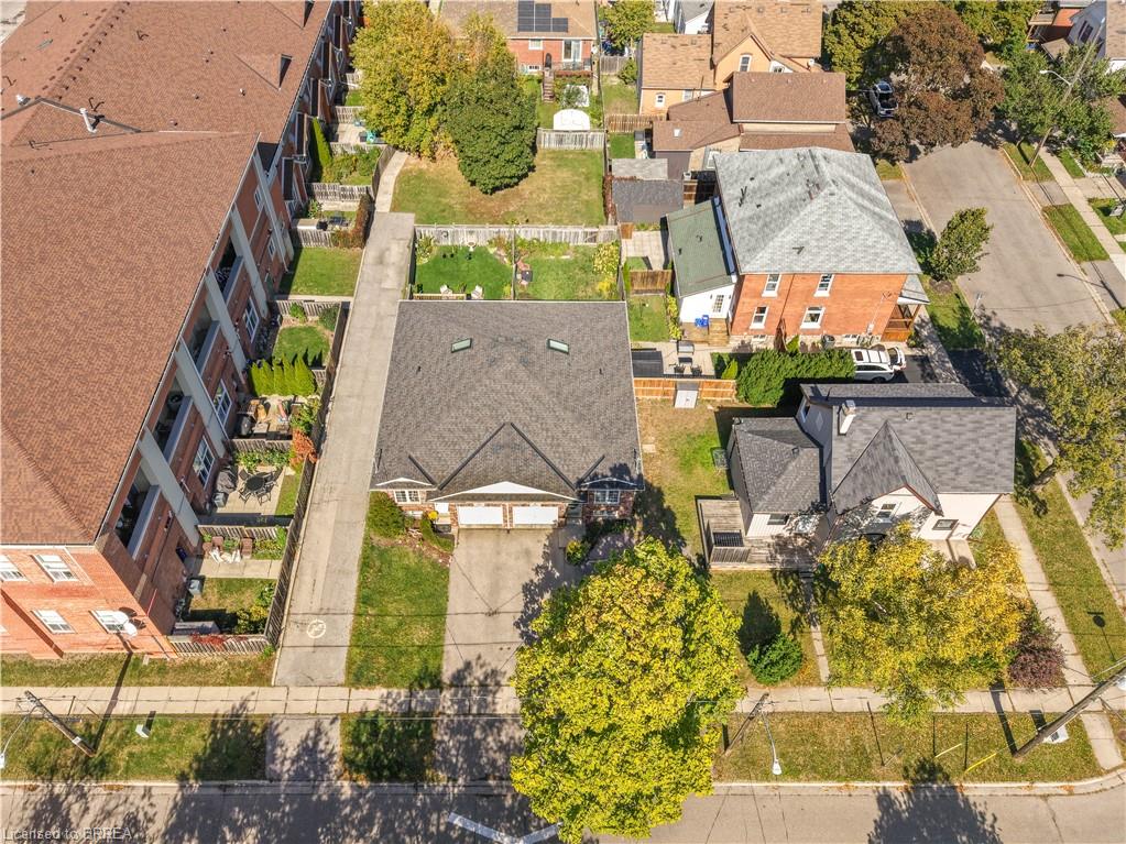142 Marlborough Street Property Photo 38