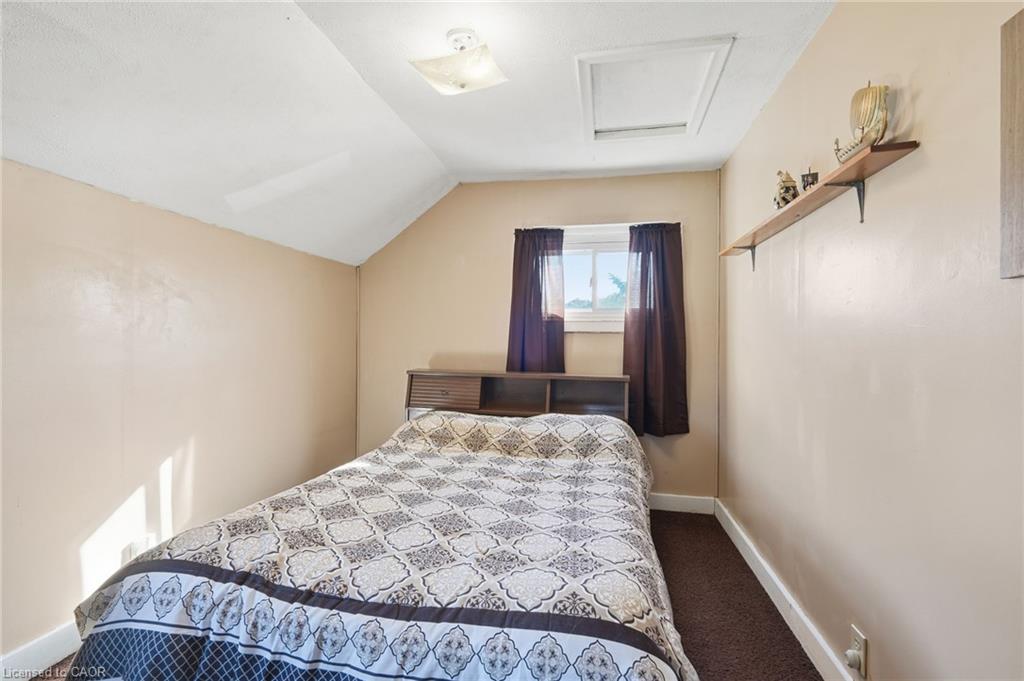 9943 Ort Road Property Photo 11