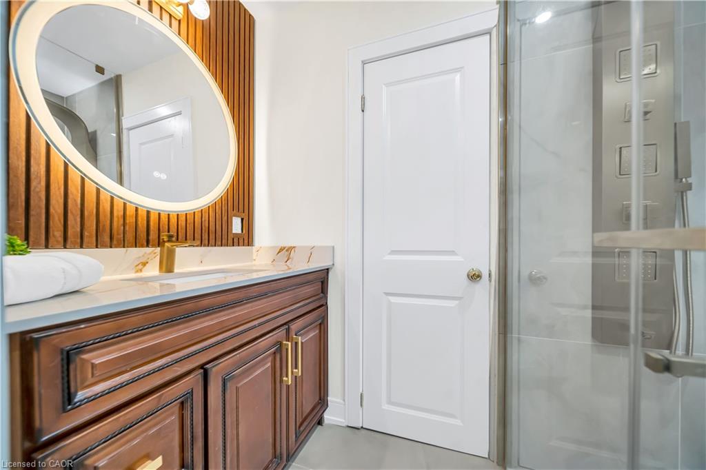 61 Keewatin Street S Property Photo 27