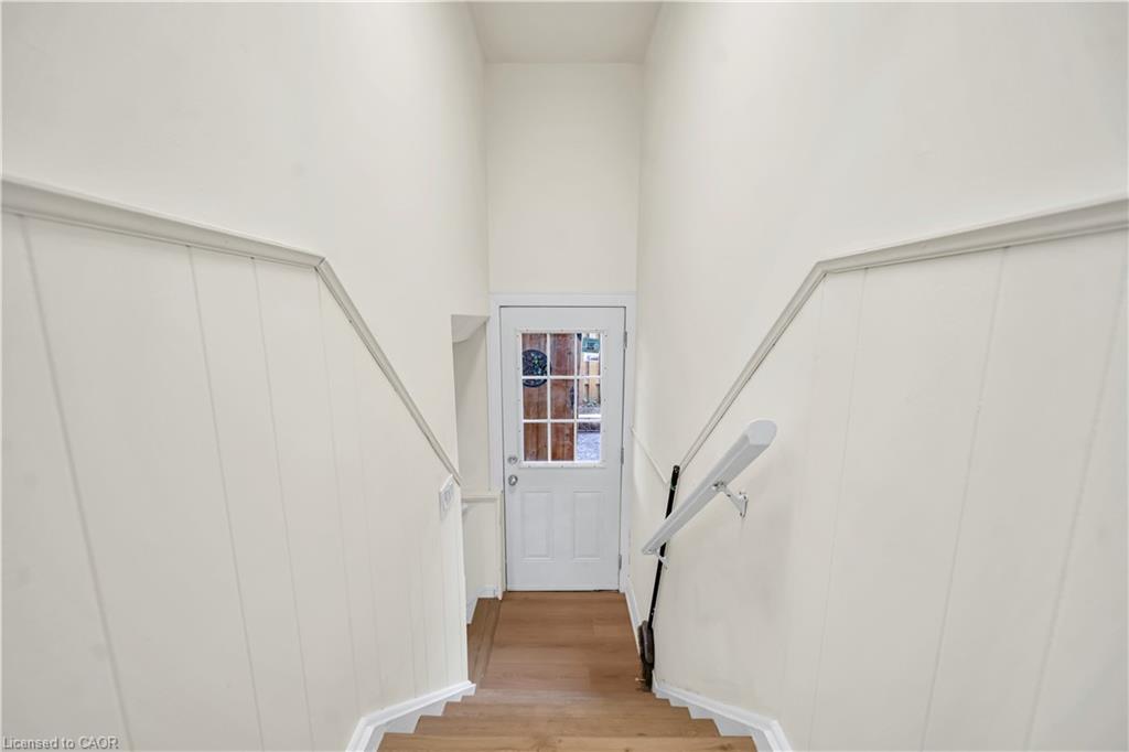 61 Keewatin Street S Property Photo 31