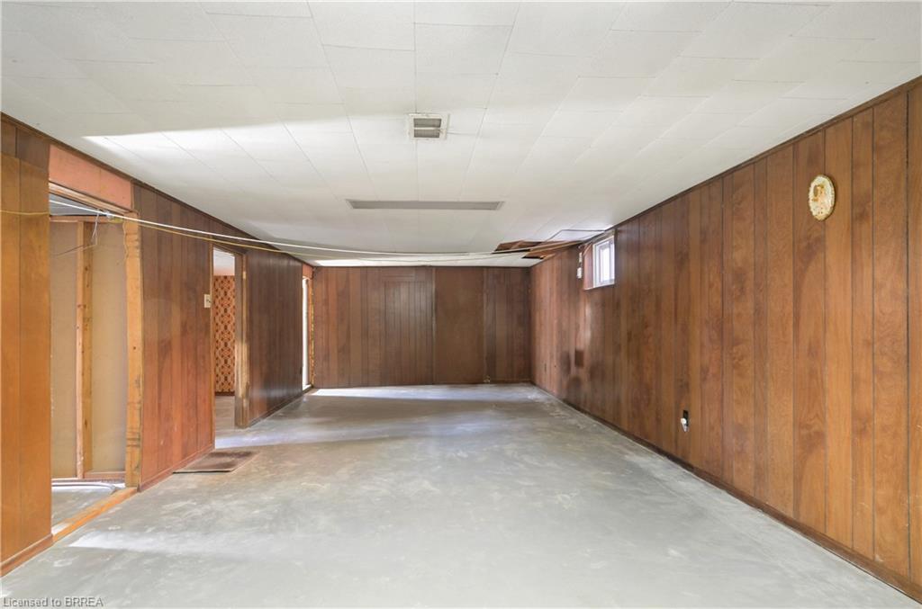 66 Walter Avenue N Property Photo 25