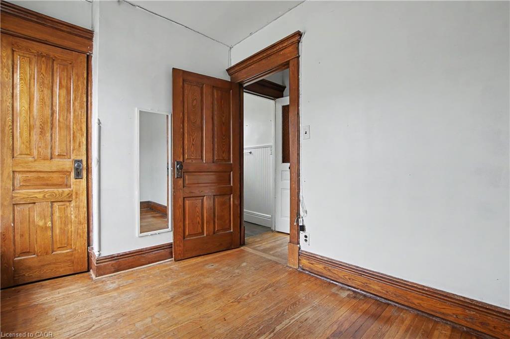 437 Garden Street Property Photo 13