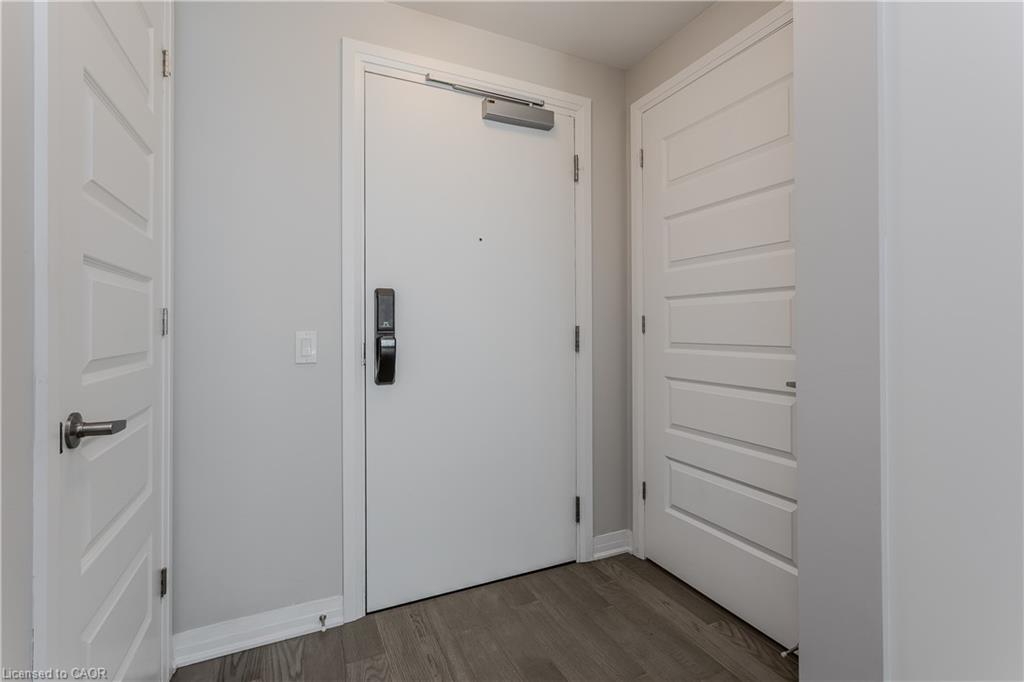 112-460 Gordon Krantz Avenue Property Photo 5