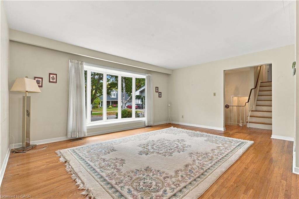 688 Cherrywood Drive Property Photo 7