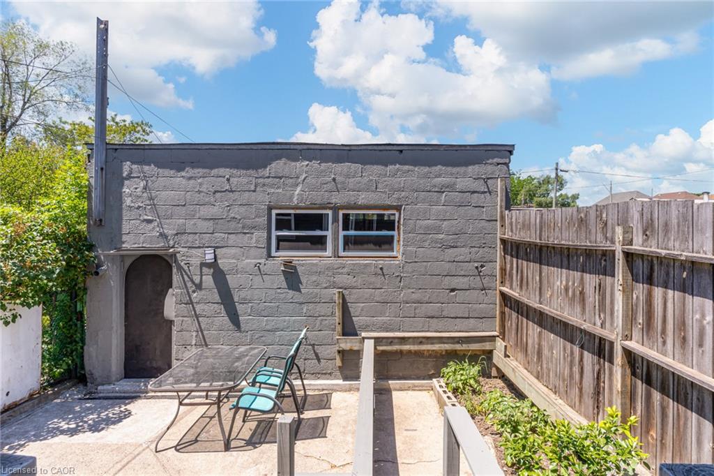 127 Barnesdale Avenue N Property Photo 35