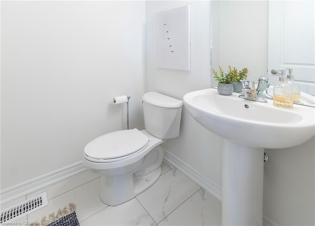 31 Dryden Lane Property Photo 14