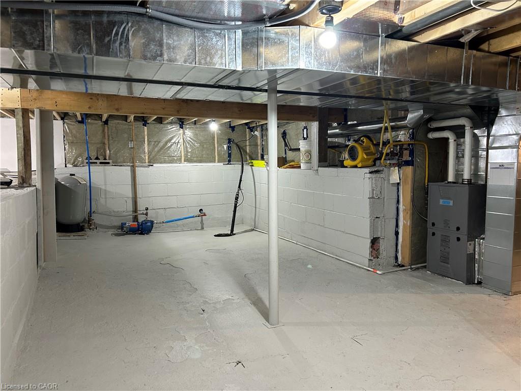 46 King Street S Property Photo 22