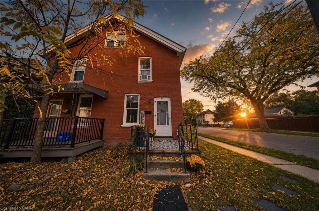 139 Superior Street Property Photo 3