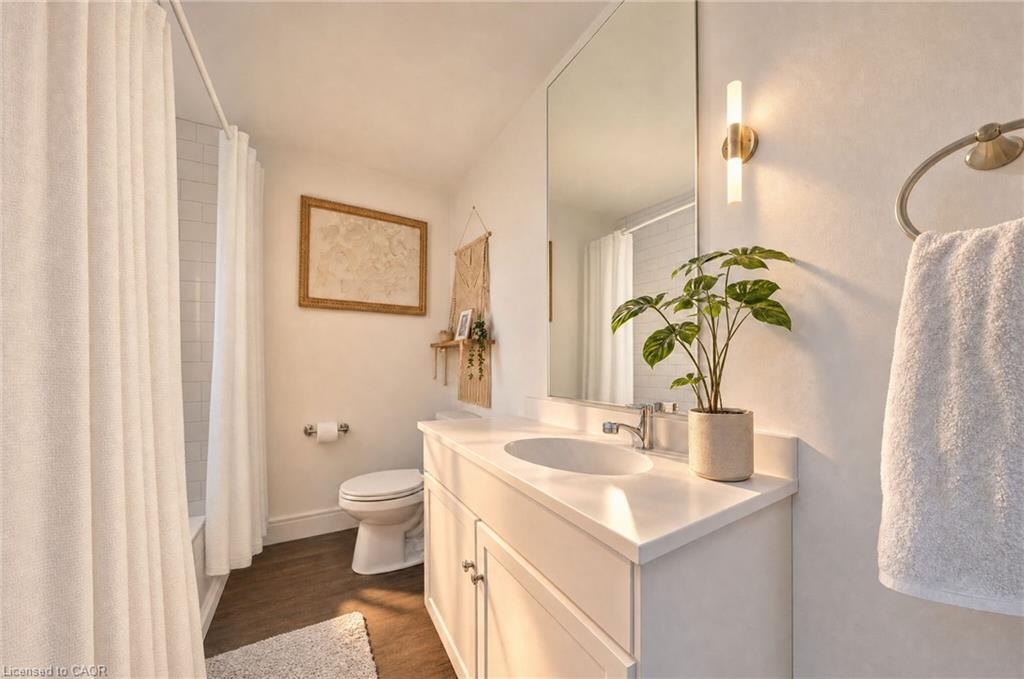 139 Superior Street Property Photo 16