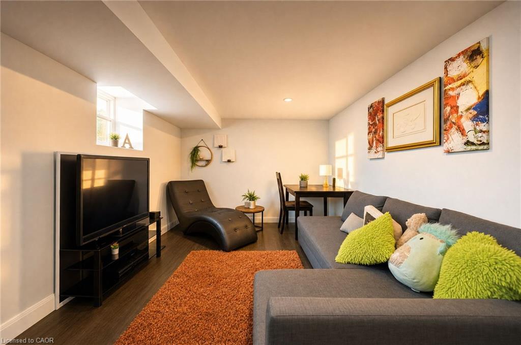 139 Superior Street Property Photo 18