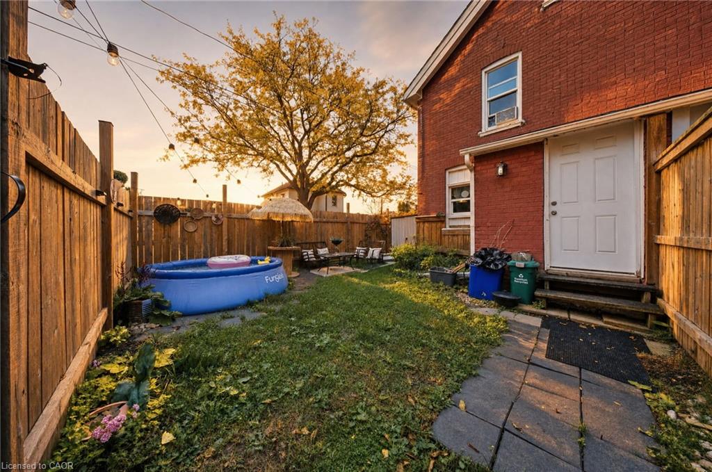 139 Superior Street Property Photo 20