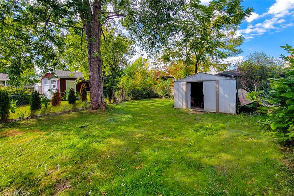 38 Clifford Avenue Property Photo 10