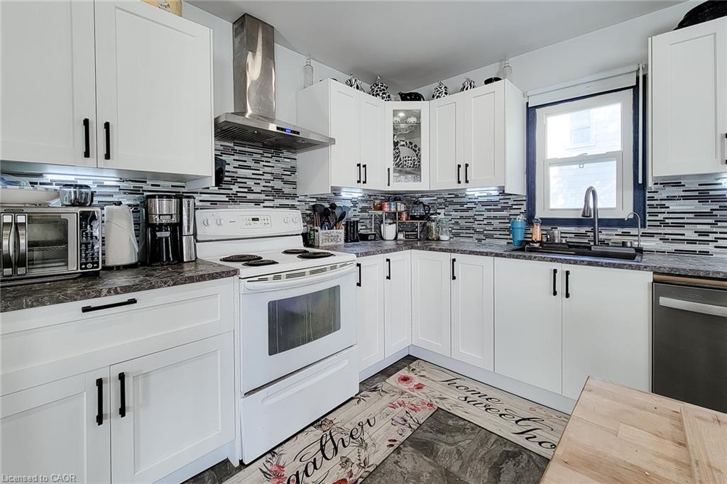 38 Clifford Avenue Property Photo 20