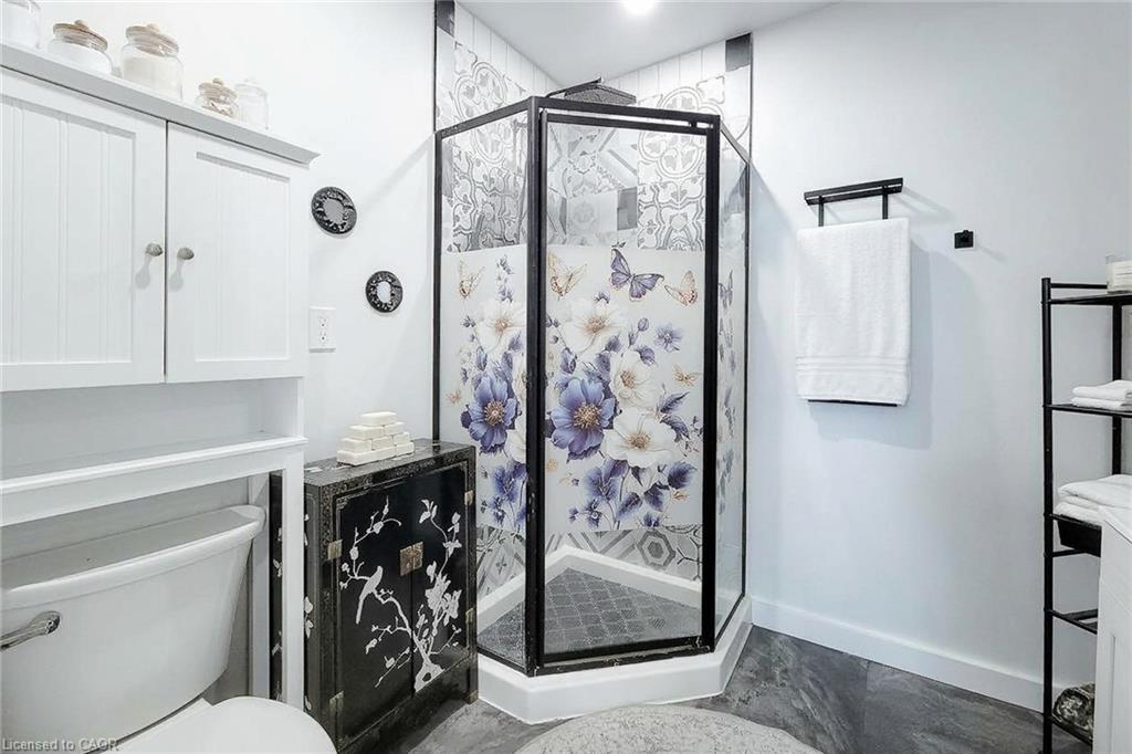 38 Clifford Avenue Property Photo 30
