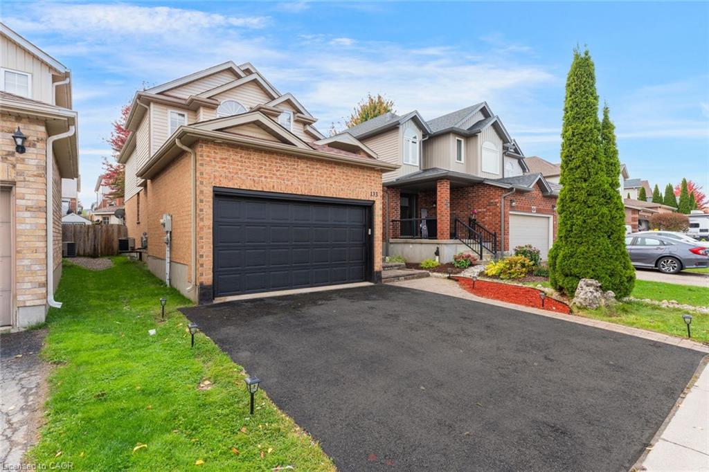 133 Steepleridge Street Property Photo 3