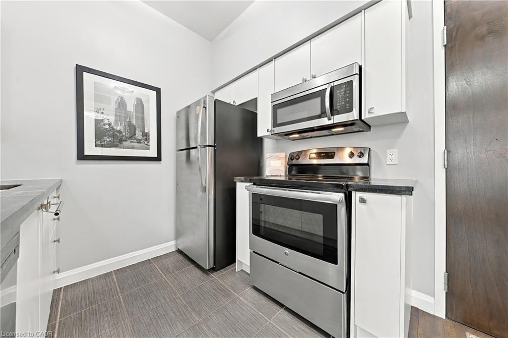 607-112 King Street E Property Photo 7