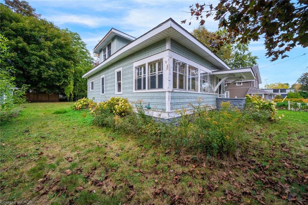 42 Cambridge Road E Property Photo 5