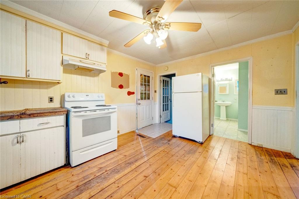 42 Cambridge Road E Property Photo 16