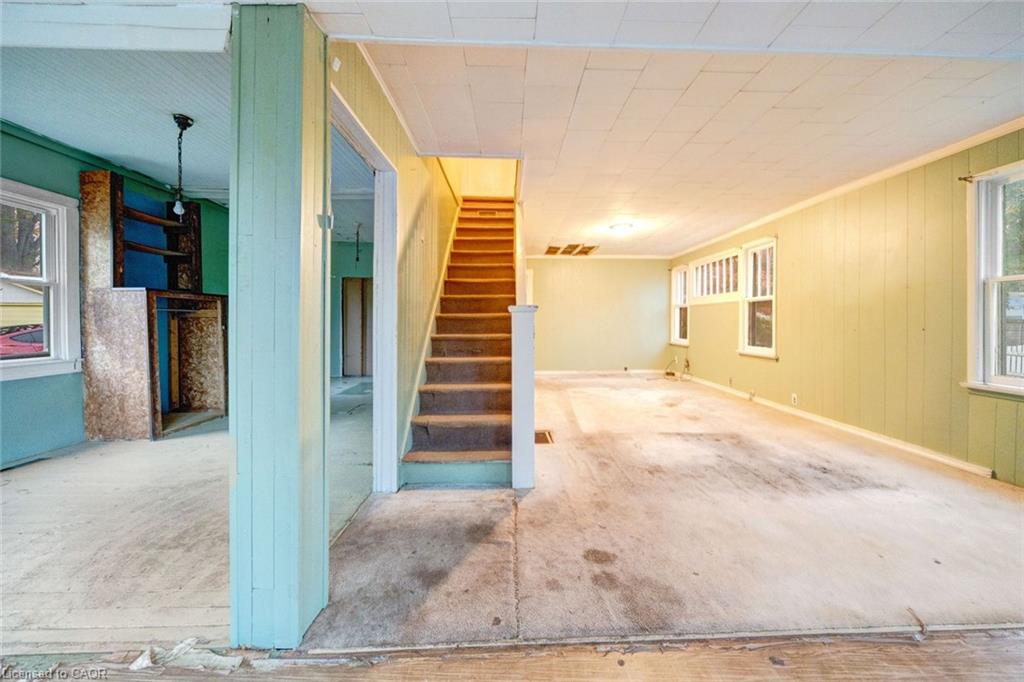 42 Cambridge Road E Property Photo 23