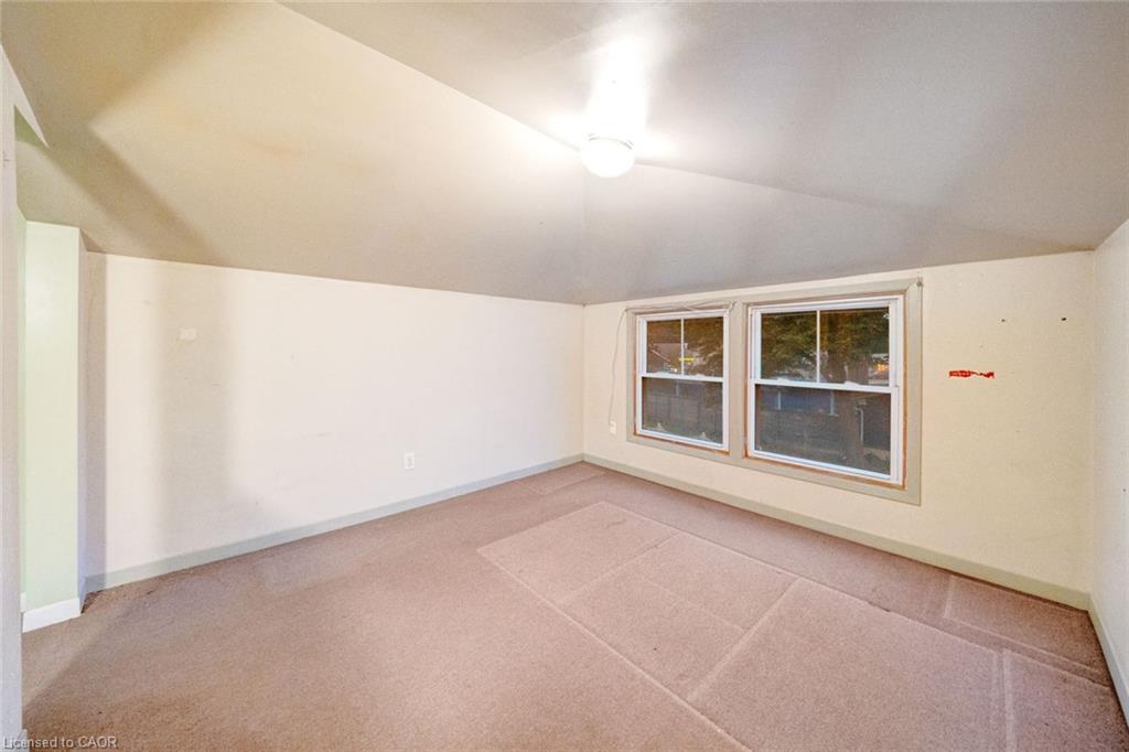 42 Cambridge Road E Property Photo 30