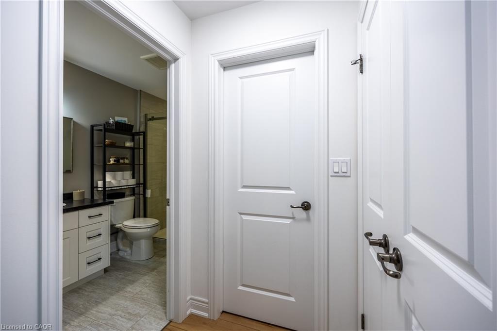 151 Lafayette Street E Property Photo 22