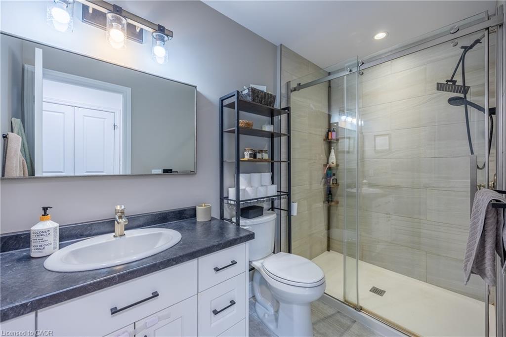 151 Lafayette Street E Property Photo 23