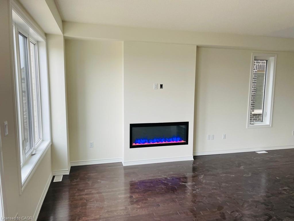 20 Donald Ficht Crescent Property Photo 4