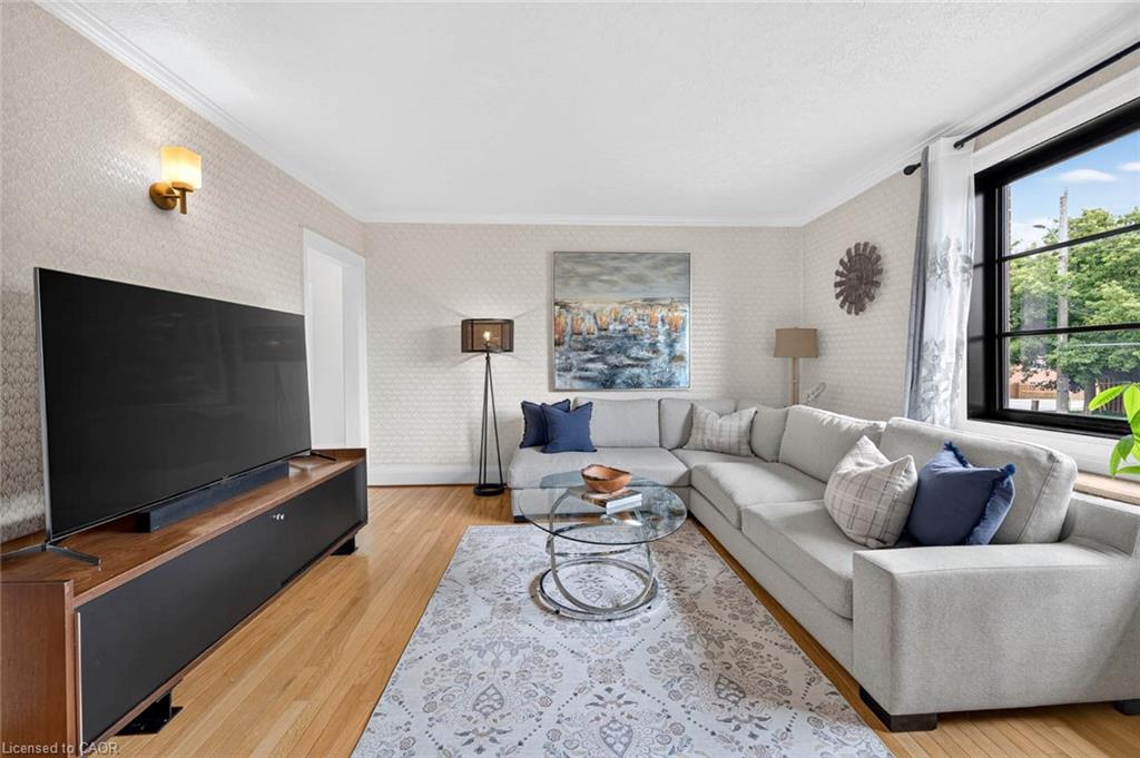 233 Rosemount Avenue Property Photo 4