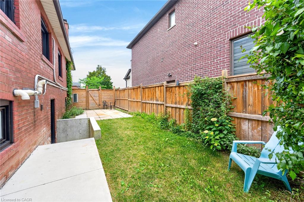 233 Rosemount Avenue Property Photo 29