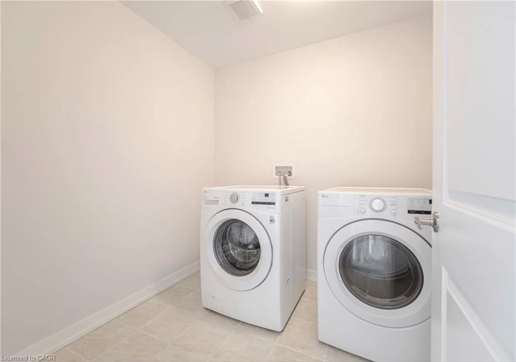 15 Bird Street Property Photo 33