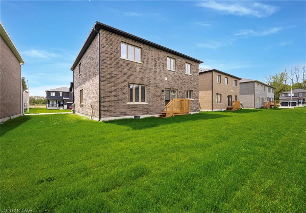 15 Bird Street Property Photo 36
