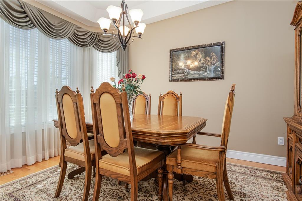42 La Salle Street Property Photo 6