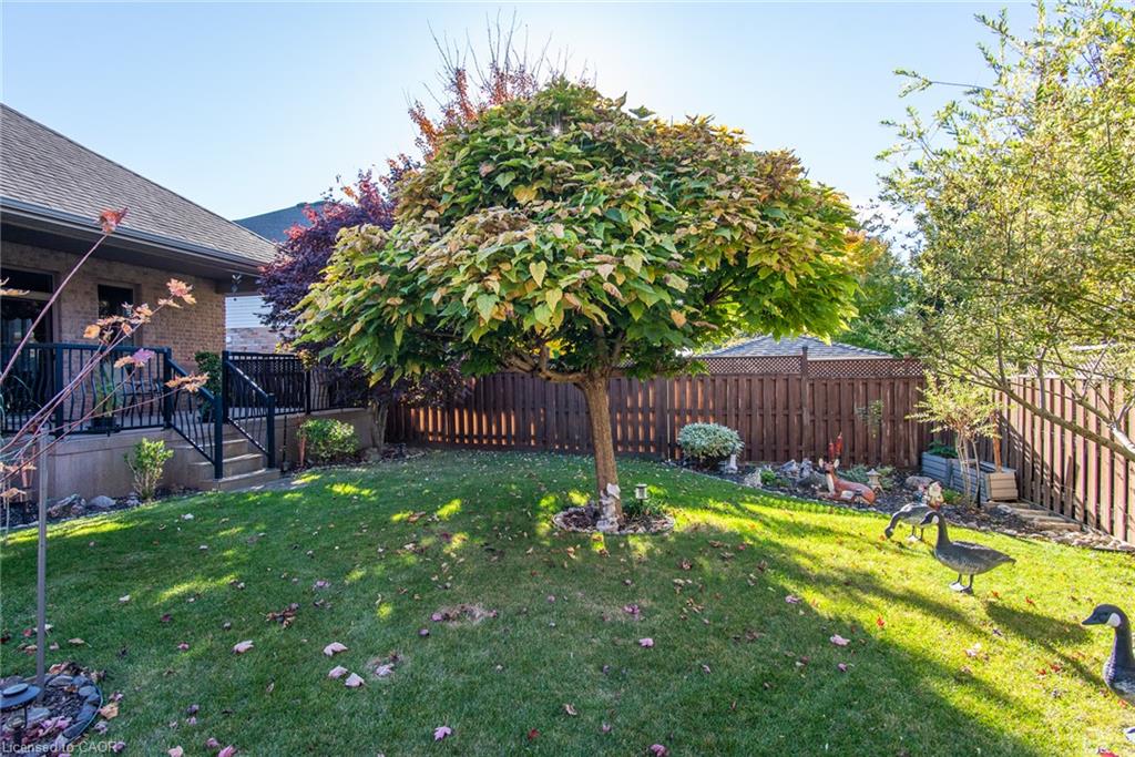 42 La Salle Street Property Photo 39
