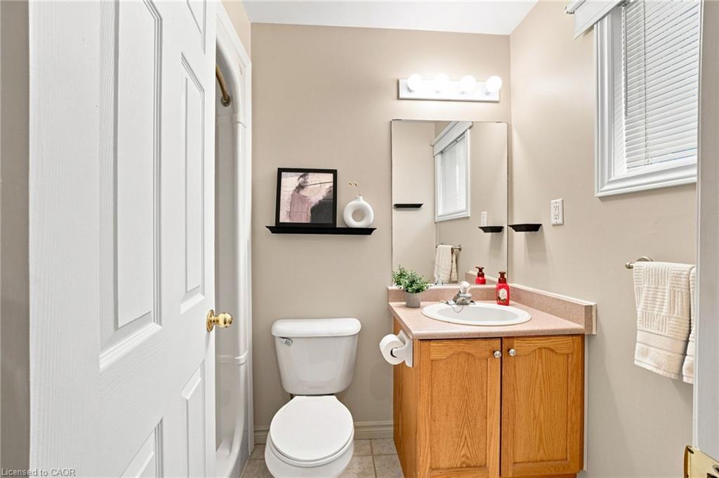546 Jerseyville Road W Property Photo 20