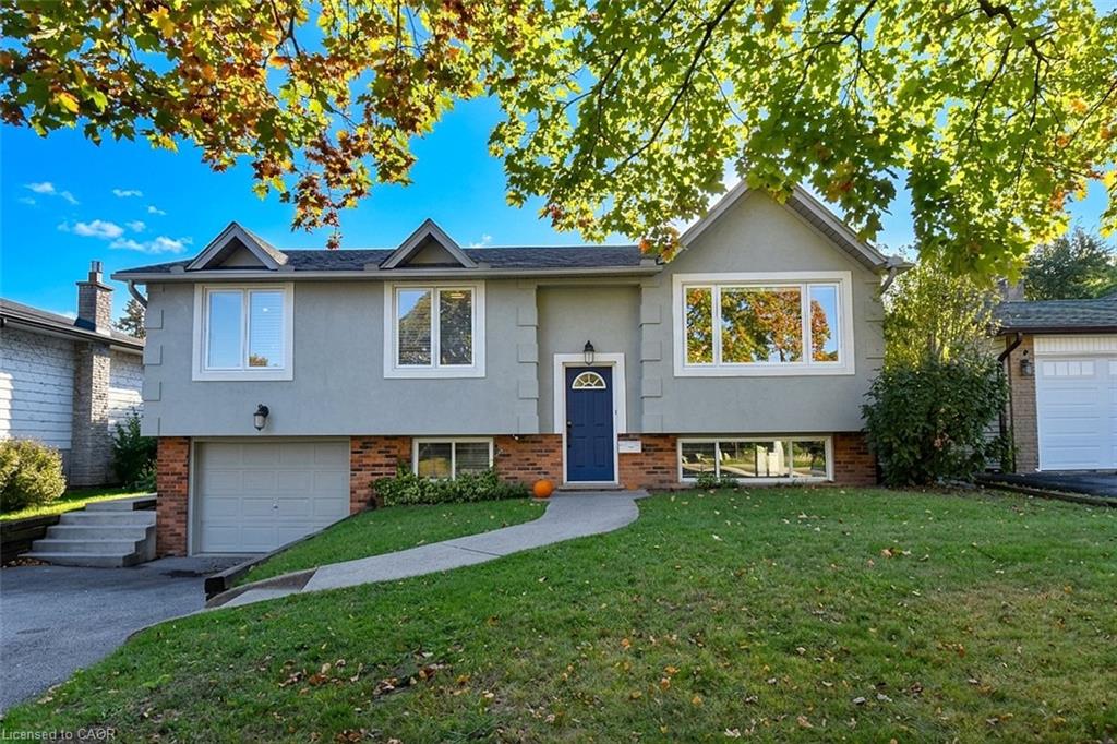 699 Castleguard Crescent Property Photo 1
