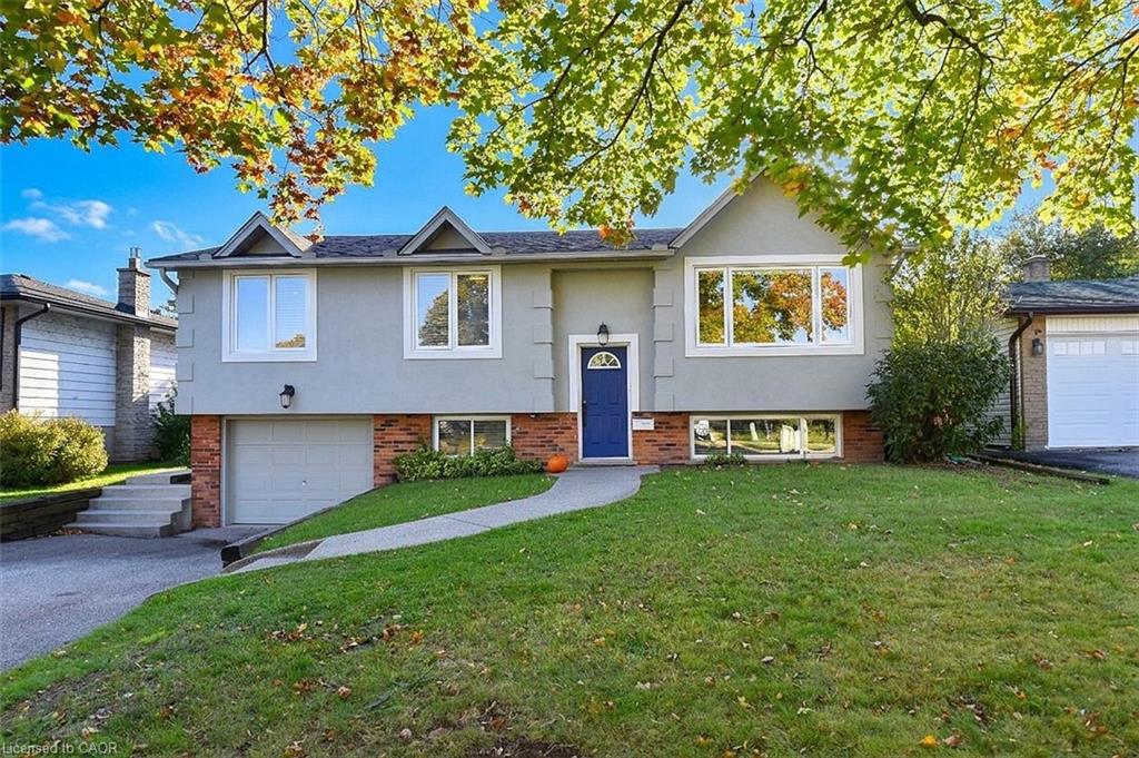 699 Castleguard Crescent Property Photo 2