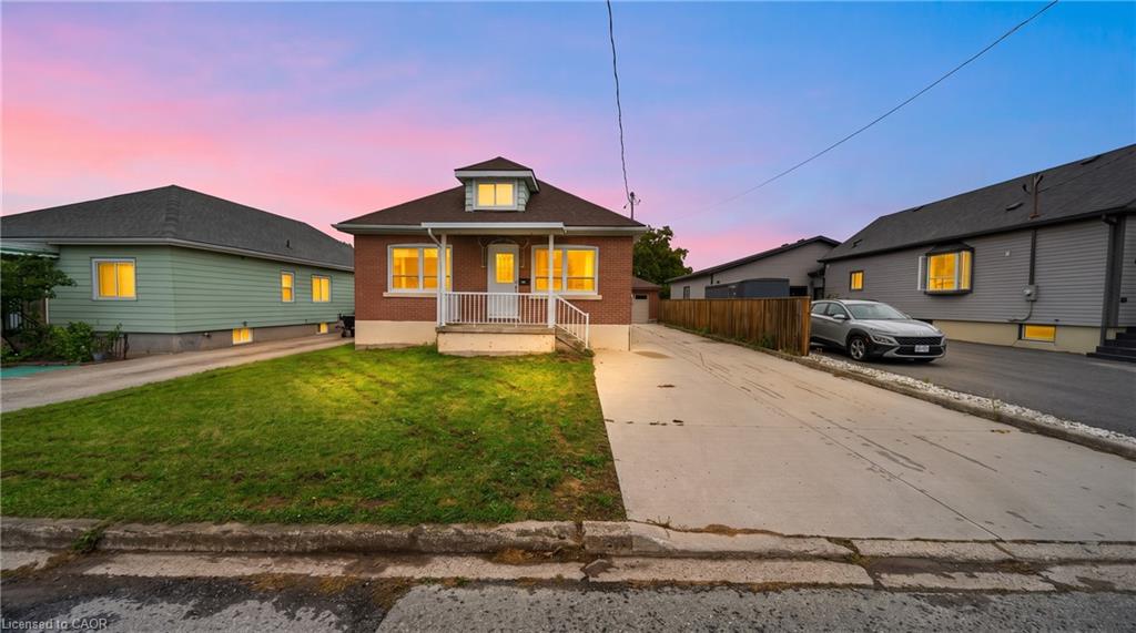 16 Garden Street Property Photo 1