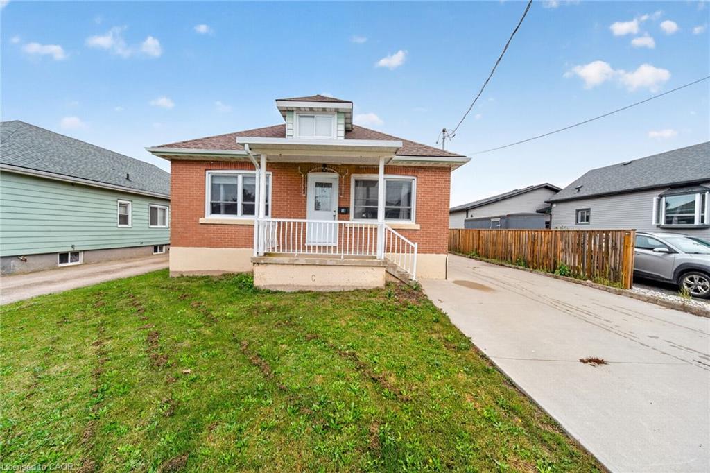 16 Garden Street Property Photo 4