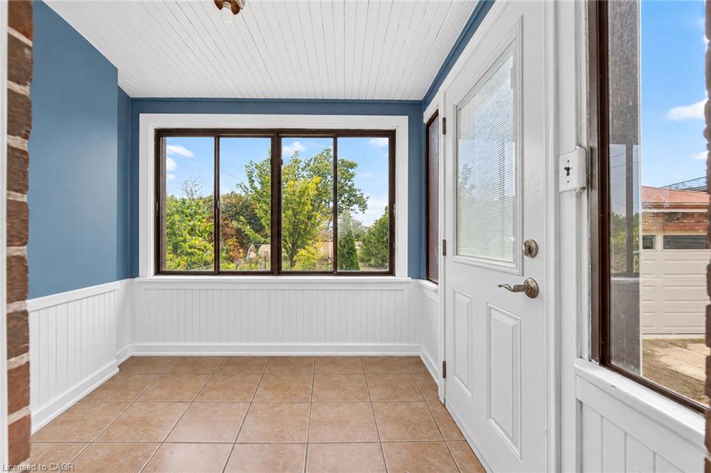 16 Garden Street Property Photo 22