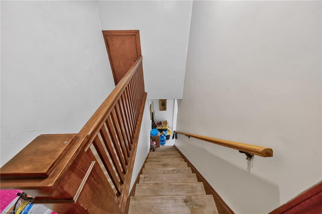 16 Garden Street Property Photo 24