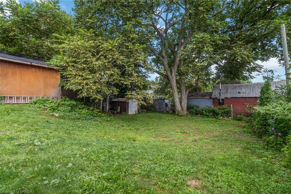 2-161 Maple Street Property Photo 16