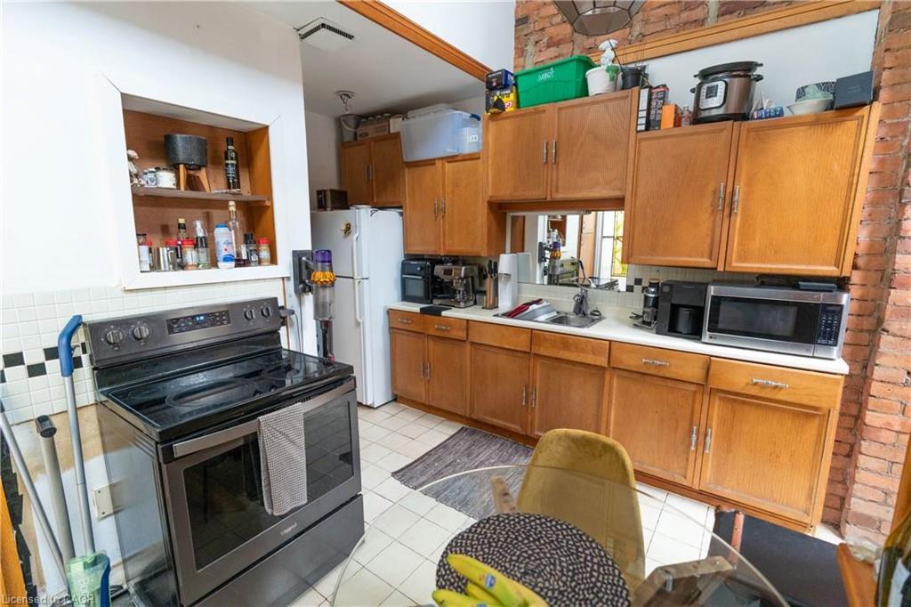 127 East Avenue S Property Photo 28