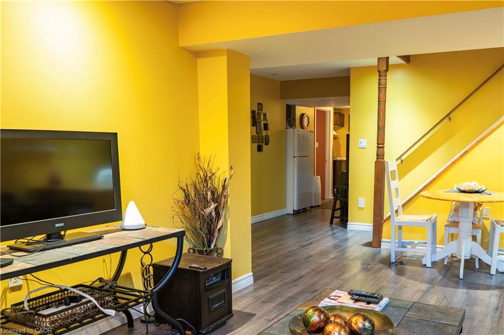 845 Brandenburg Boulevard Property Photo 8