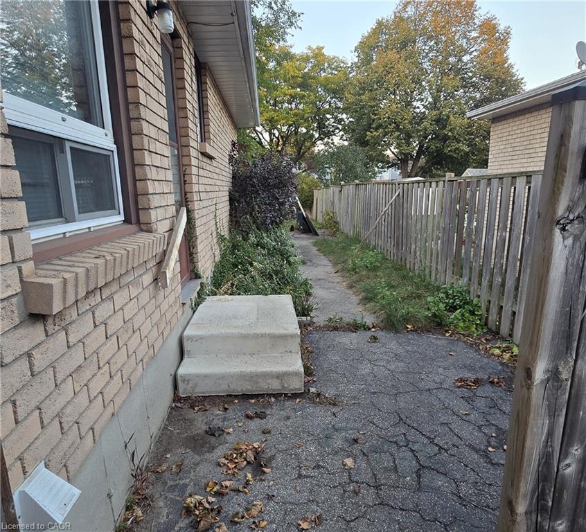 11 Debby Crescent Property Photo 23